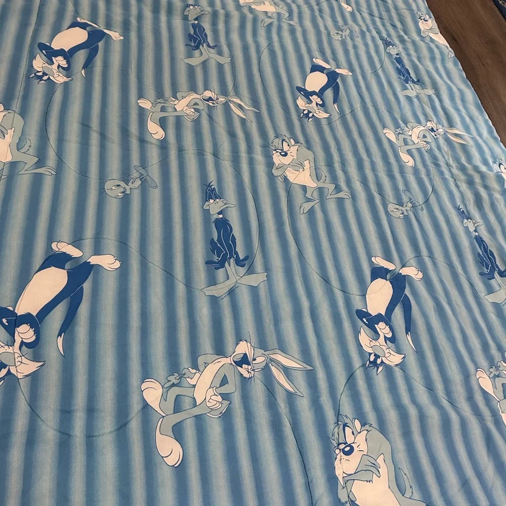 Vintage Warner Bros Looney Tunes Bedspread Twin Bugs Taz Sylvester Tweety Daffy